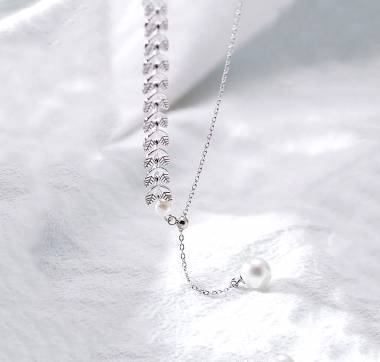 Γυναικείο Ατσάλινο Κολιέ Με Πέρλες – Women’s Steel Necklace