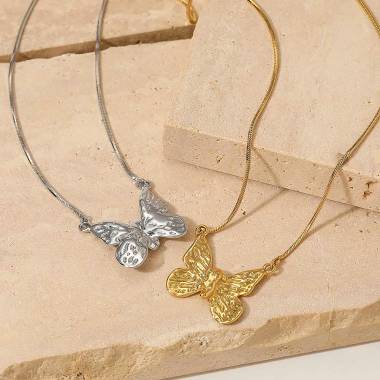 Γυναικείο Ατσάλινο Κολιέ Με Πεταλούδα – Women’s Steel Necklace