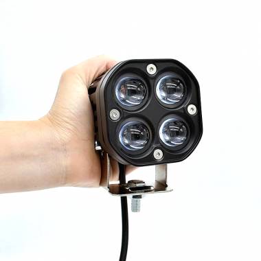 Προβολέας εργασίας 4 LED 10-30V - LED work light