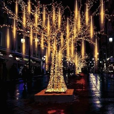 Χριστουγεννιάτικη LED Βροχή Μετεωριτών 8τμχ x 30cm (Λευκό Ή Θερμό)