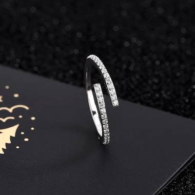 Γυναικείο Ατσάλινο Δαχτυλίδι Με Στρας - Woman's Steel Ring
